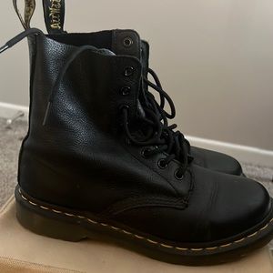 Black soft leather Dr.Marten size 8